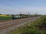 Die 271 006 mit einem leeren Autozug am 27.04.2018 unterwegs bei Unterweilbach.