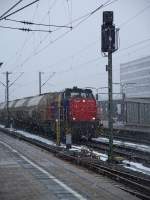 Mak 1000BB mit Zementzug in Braunschweig Hbf (18.3.2008)