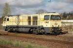 Warsteiner Werbung auf der MaK 2000BB der Westflischen Landes-Eisenbahn. Steht im Bahnhof Bad Kleinen am 16.04.2008