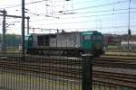 Dieses Foto zeigt R4C 2005 (G2000-3BB Vossloh 5001404) der Rail 4 Chem Benelux am 21.4.2009 im Bahnhof Venlo (NL)