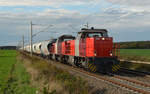 275 027 und 61 015 der RBB führten am 20.10.19 den sonntäglichen Sodazug aus Stassfurt nach Bitterfeld durch Rodleben.