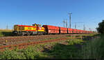 275 215-2 (Lok 215 | Vossloh G 1206) pendelt mit einer Ladung Braunkohle vom Werkbahnhof W�hlitz zu den Buna-Werken (Kraftwerk Schkopau).