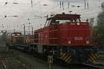 CFL Cargo 1505 durchfhrt am 24.10.09 mit CFL Cargo Lok 306 und zwei Wagen Duisburg-Entenfang