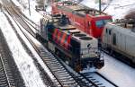 Lok 7101 der RBB, vormals Portfeeders, erreicht am 14.02.10 Bitterfeld.