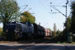 RBH 807 mit einem Kohlezug am Km 28,190 in Dsseldorf Eller am 09.10.2009