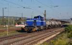 275 010 der Infraleuna führte am 12.10.15 einen kurzen Kesselwagenzug durch Naumburg Richtung Apolda.