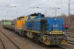 MWB/EVB V2302 am 26.1.14 mit einer BASF G6 einem Containertragwagen und einer Vossloh DE18 in Düsseldorf-Rath.