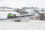 277 004-8 mit dem Leerholzzug von Wiesau nach Cheb(Eger) bei Lengenfeld, 04.01.2017