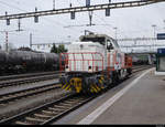 Sersa - Lok 92 80 1277 403-2 in Cornaux bei Rangierfahrt am 13.05.2020