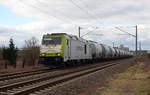 285 111 der Captrain bespannte am 05.03.17 den Silozug vom Stassfurter Sodawerk nach Bitterfeld.