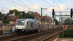 RHC DE 803 (285 114-5) kommt als Lokzug aus Köln-Eifeltor nach Frimmersdorf und und kommt aus Richtung Köln-Süd und fährt durch Köln-Ehrenfeld in Richtung  Grevenbroich.