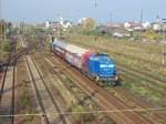 293 016-2 der PRESS - Eisenbahn-Bau- und Betriebsgesellschaft Pressnitztalbahn mbH in Leipzig Plagwitz mit  neuen Wagen für das Eisenbahnmuseum Leipzig Plagwitz (Verein Eisenbahnmuseum