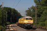 V 320 001 der Gleisbaufirma Wiebe schleppte am 04.09.2012 einen Schotterzug nach BO-Ehrenfeld durch BO-Hamme.