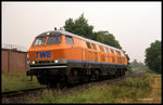 V 320 der TWE kehrt von einem Stahlzugeinsatz zurück und erreicht hier am 8.6.1998 Gütersloh.
