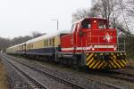 Die Lok 80  Max  der Bahnen der Stadt Monheim steht Abfahrbereit mit dem  Nikolaus Sonderzug in Wlfrath Flandersbach , am 06,12,09