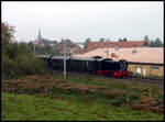 V 36412 ist hier am 13.10.2007 in Hasbergen mit einem Sonderzug auf der Rollbahn nach Osnabrück unterwegs.