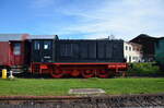 Impressionen von den Rieser Dampftagen im Bayerischen Eisenbahnmuseum: Hier zu sehen ist die Diesellok V36 224 mit historischen Wagenmaterial.