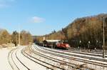 261 016 und 261 065 sind mit der Übergabe nach Blankenstein am 22.01.19 in Bad Lobenstein zu sehen.