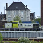 Anfang Mai 2021 war in Duisburg-Wanheimerort die Diesellokomotive 404 von Captrain unterwegs.