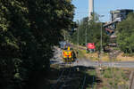 TKSE 863 und ein unbekannter Vollert Rangierroboter am 08.08.2026 bei HKM in Duisburg.