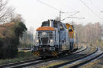 650 109 und 650 129 wurden am 17. Januar 2017 in Gelsenkirchen am Bahnübergang Uechtingstraße fotografiert.
Nach dem umsetzen im Güterbahnhof Gelsenkirchen-Bismark fuhren die beiden Loks weiter in Richtung Gelsenkirchen-Horst Nord.