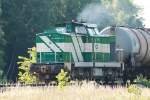 V 150-1 (LEW 16324) der PCK GmbH Schwedt auf dem Weg vom Werkbahnhof Stendell ins PCK. Bahnbergang Torfbruch-Heuallee 10.07.2010