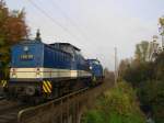 2x V100 am 2.11.08 als LZ Richtung Lbeck- Travemnde- Skandinavienkai hier kurz nach der Durchfahrt in Reinfeld (Holst.).