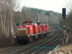 Hier noch mal der berraschend auftauchende Lokzug mit der 290 190 und den beiden 363ern, aufgenommen in Hof Moschendorf im Februar 2009.....