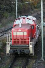 290 633-7 hatte am 05.11.2009 Ihren gemischten Gterzug am Ablaufberg in Kornwestheim Rbf.
