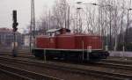 290389 macht sich am 5.4.1988 im Hauptbahnhof Osnabrück nach Hasbergen auf, um dort einen Zug aus Georgsmarienhütte vom Hüttenwerk zu holen.