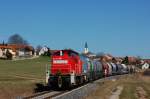 294 676 am 26.03.2010 mit einem Gterzug bei Gebenbach (Strecke Amberg-Schnaittenbach)