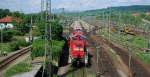 Die BR 294 616-9 und 294 613-5 auf die hugel bei rangierarbeiten im Gbf Weil am Rhein denn 06. 08 2010.