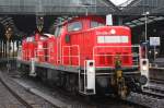 Die 294 696-0 und die 294 582-2 kamen am 27.09.2010 in Doppeltraktion in Aachen Hbf an um dort zu rangieren.