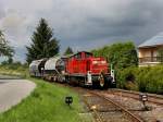 Die 294 750 am 24.06.2011 mit einer bergabe unterwegs bei Schnaittenbach.