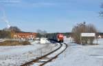 294 898 (98 80 3294 898-2 D-DB) mit dem zweiten Teil des Tchibo-Containerzuges auf dem Max-Bgl Anschlussgleis bei Sengenthal am 02.03.2013