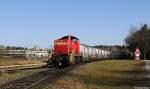 294 804 mit der Übergabe von Garching nach Trostberg am 03.03.2015 bei Garching.