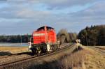 294 647-3 kurz vor Wiesau bei Oberteich wo die Übergabe nach Marktredwitz auf sie wartet, 11.03.2015