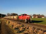 Die 294 710 mit einem Müllzug am 09.12.2016 unterwegs bei Laufen.