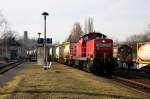 Am 14.02.2011 rangiert 294 820 im Bf Greiz-Dlau.