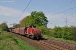 294 954 mit Gterzug am 30.04.2012 in Ahlten