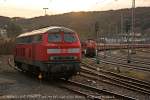 EfW 225 023-1 und dahinter steht DB 294 845-3 in Wuppertal, Februar 2014.