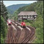 Typisch fr den Bahnverkehr im Volmetal: Ein 648er steht als RB52  Volmetalbahn  nach Ldenscheid am Bahnsteig, whrend die 294 866 pause macht.