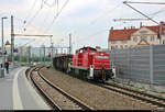 Schüttgutzug mit 294 607-7 (DB V 90) DB passiert den Interimsbahnsteig Halle(Saale)Hbf Gl. 13a auf der Ostumfahrung für den Güterverkehr in südlicher Richtung.
[20.5.2019 | 18:08 Uhr]