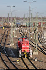 294 738-0 (294 238-1 | 290 238-5 | DB V 90) rangiert in der Zugbildungsanlage (ZBA) Halle (Saale).