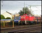 Am Nachmittag des 05.12.2006 wurden 145 CL-206 der RBH Logistics und 294 809 auf den Nebengleisen des Bahnhofes Frankfurt am Main-Griesheim fr wenige Minuten von der Sonne beleuchtet, die an dem Tag nur uerst selten durch die dichte Wolkendecke durchkam.