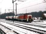 295 076-4 mit bergabegterzug auf Bahnhof Bad Bentheim am 30-12-2000.