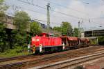 295 043-4 mit einem Schotterzug am 07.05.2014 in Hamburg Harburg.