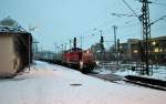 294 955-0, mit Kesselwagenzug nach Dollbergen in Lehrte am 08.12.2011.