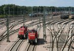 296 037 und 296 674 am 16.08.2016 in Maschen Rbf