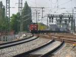 298 047-2 mit Containerzug Richtung Dresden-Altstadt unterwegs.Am Zugschlu luft 155 205-8 mit 05.06.07.